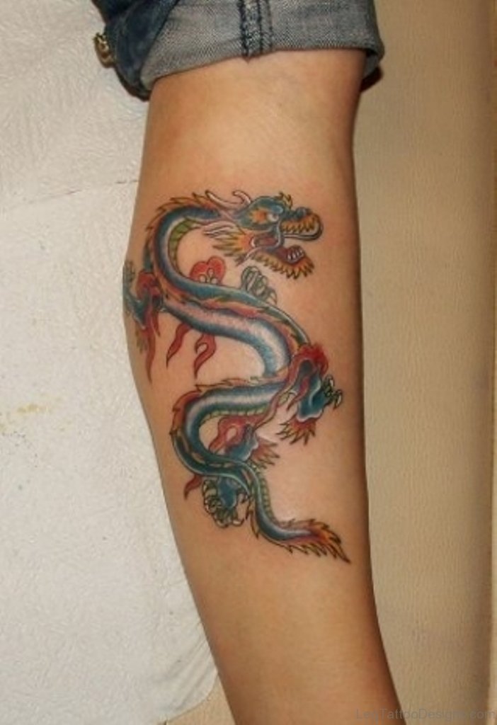Тату китайский дракон на ноге